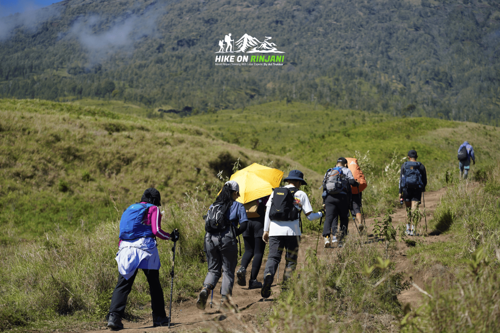 mount rinjani trekking tour